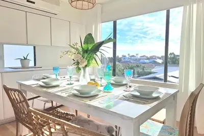 Image de Coastal Retreat in Silver Sands