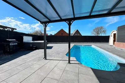 Image de Maison de vacances 'Fewo Neubörger Wellness' avec piscine privée, Wi-Fi et climatisation