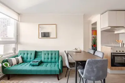 Image de Everything at hand in downtown Santiago!