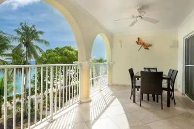 Image de Tropical Paradise Awaits - 3-Bed Oceanfront Condo at Sapphire Beach, Barbados