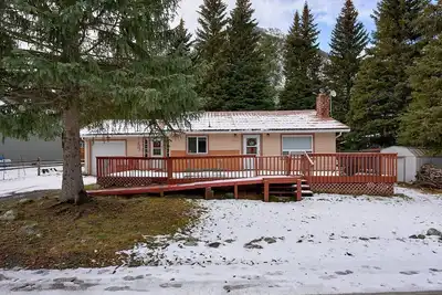 Rosebud Cottage – Fireplace & High-Speed Internet