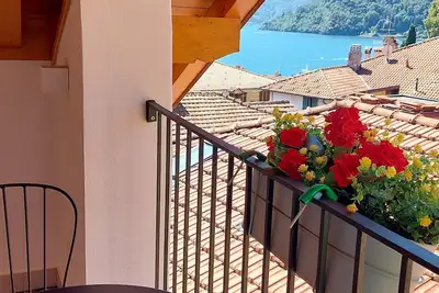 Image de Cosy retreat, historical village on Lake Como, close to lake/services with views