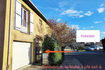 Image de \" Patio Garonne \" Maison 3 chambres, 6 couchages, climatisation, grande terrasse