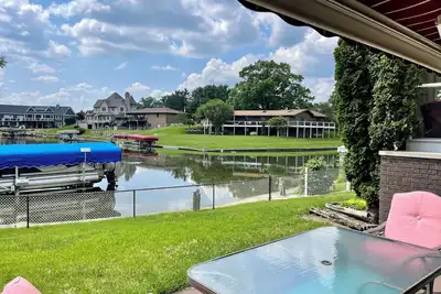 Image de Family Friendly Riverside Oasis:4 Br, Spacious with Peaceful Scenic Views & Nd!