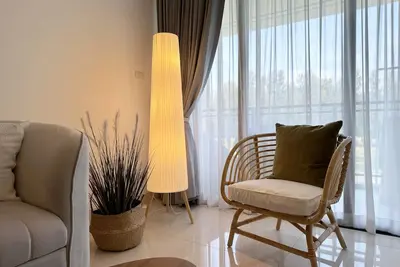 Image de Cozy Lake-View 1br Apt Pool & Gym 1405