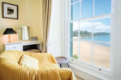 Image de 5 Belle Vue Court - 2 Bedroom Apartment - Tenby