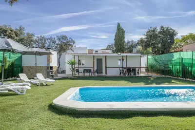 Image de Maison de Vacances 'El Encanto De Ronda' avec Vue sur la Montagne, Piscine Privée et Wi-Fi