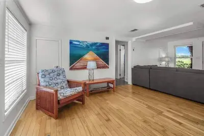 Image de Paradise on the Marsh - Free Kayaks!