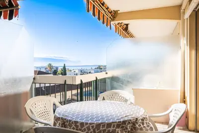 Image de Appartement 'Meublé Tourisme 3 Étoiles Vue Mer' avec Vue sur la Mer, Wi-Fi et Climatisation