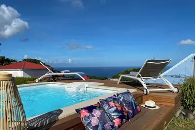 Image de Villa Le Nid des Colibris classée 4 étoiles sa vue mer à 180° sur les Caraïbes
