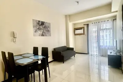 Levi & Moon's Manila Bay