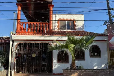 Image de Large House Consulate Area