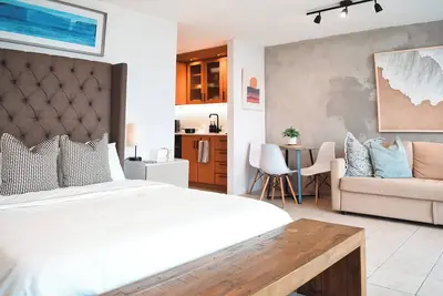 Amazing sunset/ ocean view beachfront studio