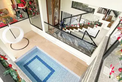 Image de Charming 5-bedroom Villa in Baguio with Heated Dipping Pool :Glass & Green Perch