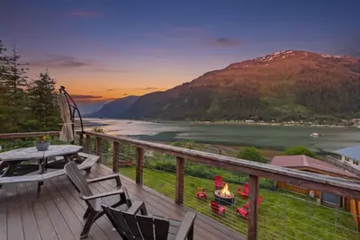 Image de Juneau’s Ultimate Gathering Place 7br, Ocean Views