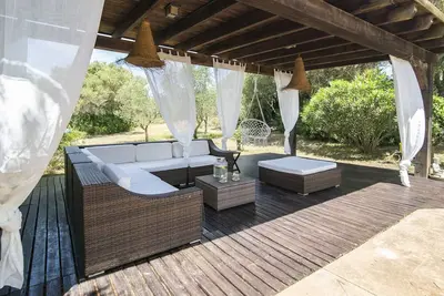 Villa Tortuga with pool