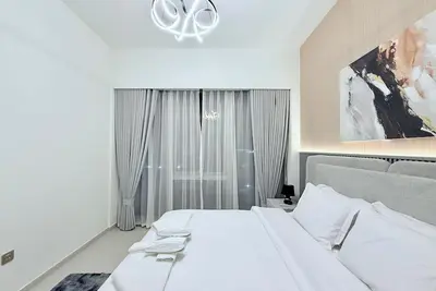 Image de Balcony Bliss 1br w/ City View, Pool & Gym