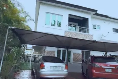 Image de Luxurious 4 Bedroom House - Private Indoor Pool