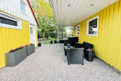 Image de Charming farmhouse for rent in central Laholm - close to nature, town & beach |Se02118