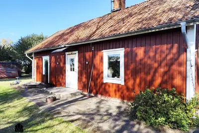 Image de Charming red cottage in Väderstad – quiet country idyll near Tåkern | Se10024
