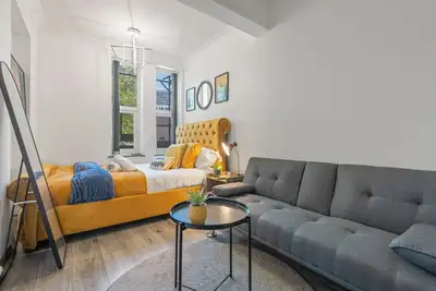 Image de Modern 3-Bed Flat in City Centre, Sleeps 8