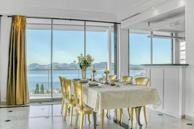 Image de Magnifique villa de 300m2 - Super Cannes