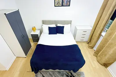 Image de Cosy City Flat l Free Parking l Sleeps 4 l Wi-Fi l Central l close to Airport