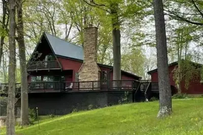 Image de Sleepy Hollow Large 4 Bedroom Lakefront House in Rocky Fork Lake