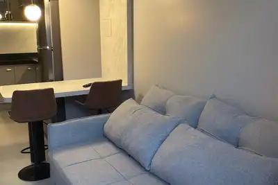 Image de Magnificent apartment in an upscale neighborhood