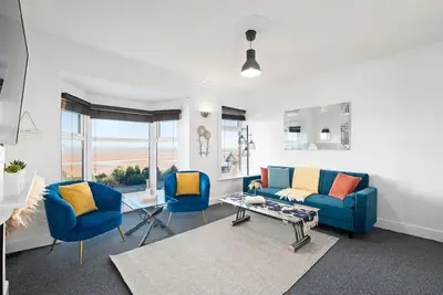 Image de Sunny Seaside Paradise