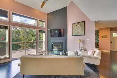 Image de Mountain View Ridge Retreat - King + Queen + Loft - 2. 5 Baths