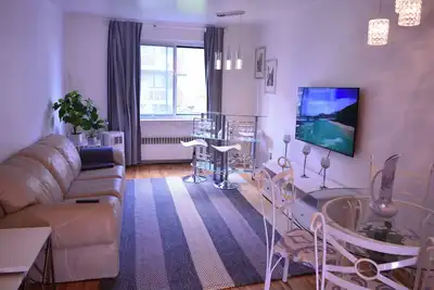 Image de Style et confort réunis en un seul endroit – votre maison temporaire idéale