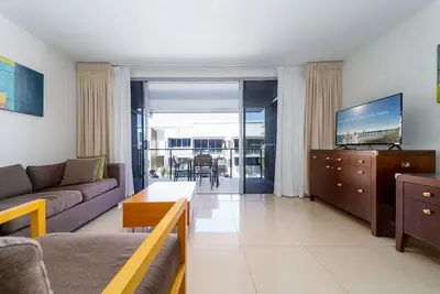 Image de 1-Bedroom Resort Apartment with Pool Views