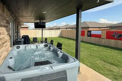Image de Hot Tub & Game Room: 'Raider Resort' in Lubbock