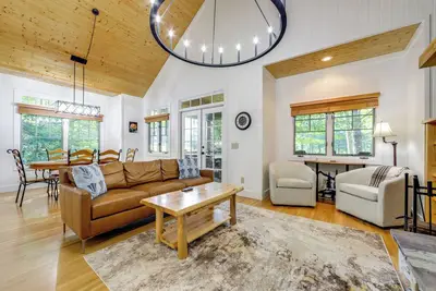 Image de Play Golf & Tennis: Family Escape in Cashiers!