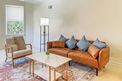 1 Mi to Druid Hill Park: Quaint Baltimore Apt