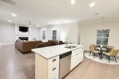 Image de Spacious Modern Home Near Folly Beach