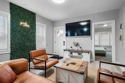 Image de Amazing Boho Oasis Apartment in Ohio City