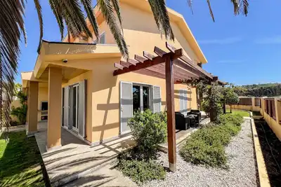 Atlantic House - 5 minutes from the beach