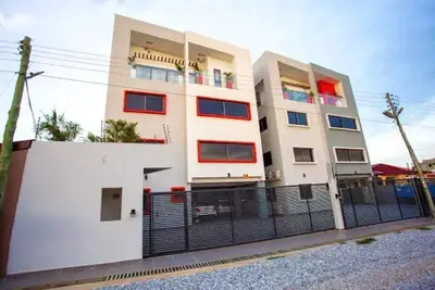 Image de Fabulous apartment with Ac in vibrant Accra