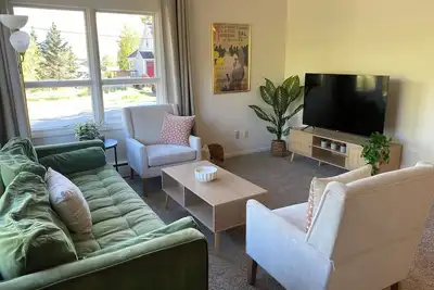 Image de Cute downtown homebase for your visit! Close to trails and restaurants