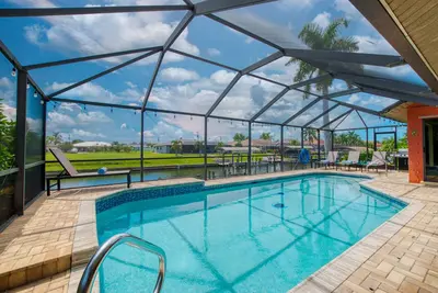 Image de Villa Enjoy Life – Heated Pool | Water View | Boat Rental + Tours Voucher Incl.