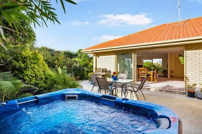 Image de Private Coastal Sanctuary, Next to the beach!