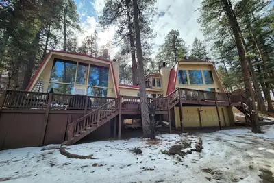 Image de Mountain Retreat ~ Hot Tub ~ Pool Table ~ 5 bed/4bath - 17 pple - 10 adults max