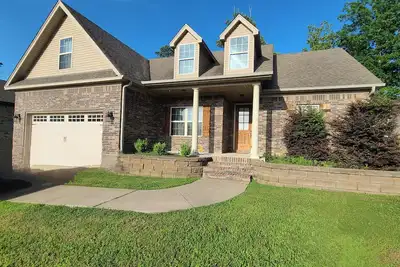 Image de The Perfect Launchpad for Central Arkansas Fun!