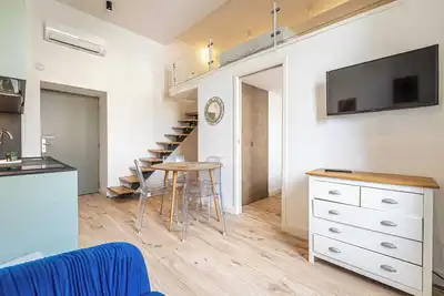 Image de Appartement mezzanine climatisé 2 chambres/4 personnes - Place Garibaldi