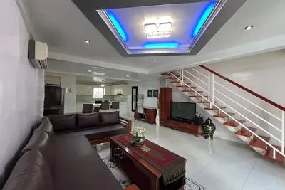 Image de Spacious 2-bedroom condo with Ac in Angeles near walking street