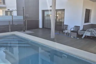 Image de Astonishing beach house with private pool