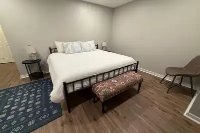 Image de Central to Zoo and Baxter Arena, Pet Friendly