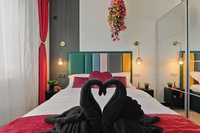 Image de Marvelous City View 3-bedroom apartment with Full Kitchen & Ac in București